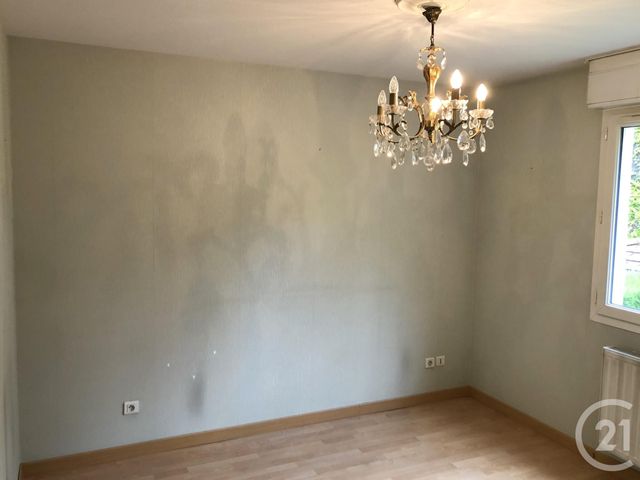 Afficher la photo en grand Appartement T2 à louer - 2 pièces - 57.03 m2 - MEXIMIEUX - 01 - RHONE-ALPES - Century 21 Déclic Immobilier