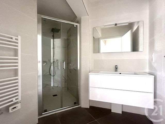 Appartement F4 à vendre - 4 pièces - 84.0 m2 - CHARNOZ SUR AIN - 01 - RHONE-ALPES - Century 21 Déclic Immobilier