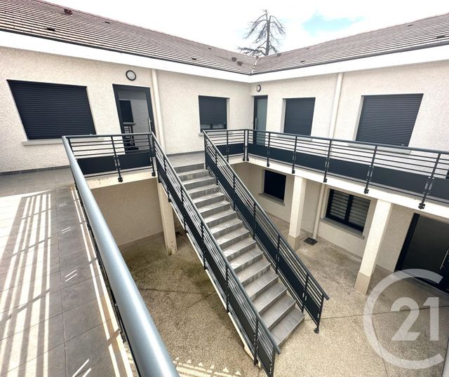 Appartement F4 à vendre - 4 pièces - 84.0 m2 - CHARNOZ SUR AIN - 01 - RHONE-ALPES - Century 21 Déclic Immobilier