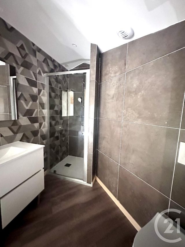 Appartement F4 à vendre - 4 pièces - 84.0 m2 - CHARNOZ SUR AIN - 01 - RHONE-ALPES - Century 21 Déclic Immobilier