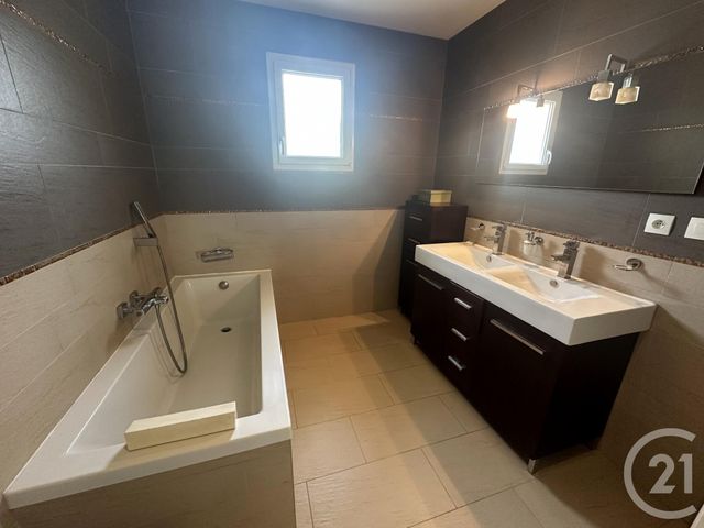 maison à vendre - 5 pièces - 131.5 m2 - ST MAURICE DE GOURDANS - 01 - RHONE-ALPES - Century 21 Déclic Immobilier