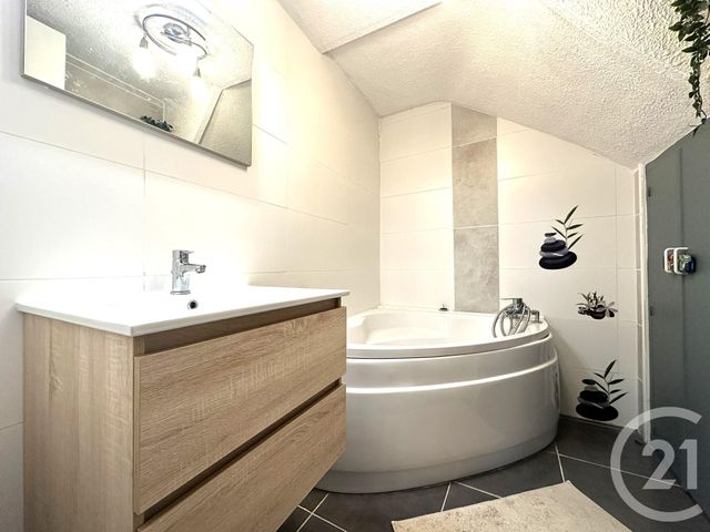 maison à vendre - 9 pièces - 236.78 m2 - VILLIEU LOYES MOLLON - 01 - RHONE-ALPES - Century 21 Déclic Immobilier