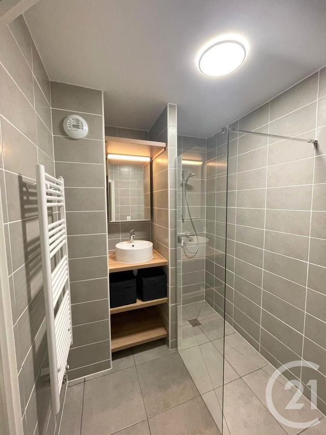 Afficher la photo en grand Appartement T3 à vendre - 3 pièces - 62.38 m2 - MEXIMIEUX - 01 - RHONE-ALPES - Century 21 Déclic Immobilier