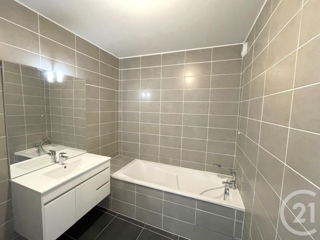 Appartement T3 à vendre - 3 pièces - 69.32 m2 - MEXIMIEUX - 01 - RHONE-ALPES - Century 21 Déclic Immobilier