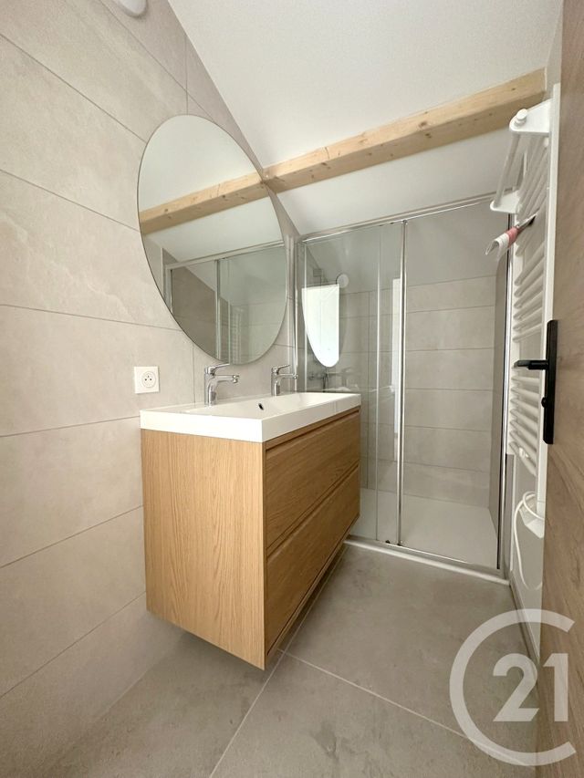 Appartement T4 à vendre - 4 pièces - 103.55 m2 - MEXIMIEUX - 01 - RHONE-ALPES - Century 21 Déclic Immobilier