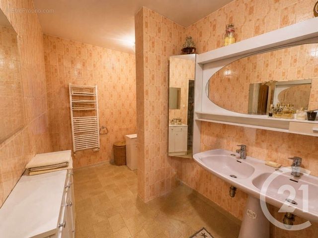 maison à vendre - 5 pièces - 127.43 m2 - CHATILLON LA PALUD - 01 - RHONE-ALPES - Century 21 Déclic Immobilier