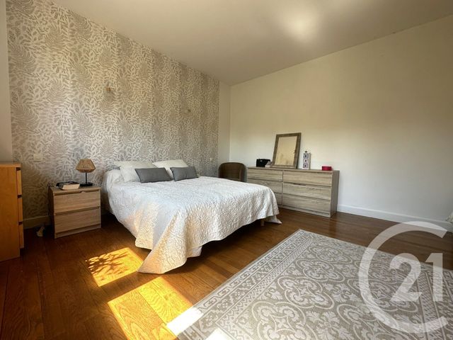 maison à vendre - 7 pièces - 179.61 m2 - ST VULBAS - 01 - RHONE-ALPES - Century 21 Déclic Immobilier
