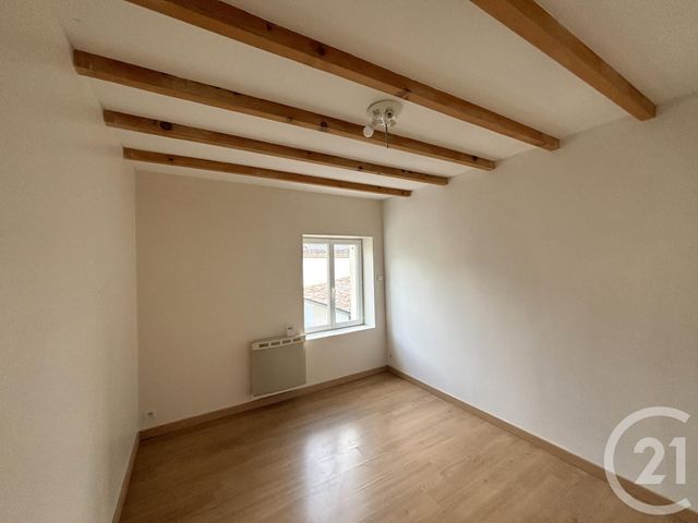 maison à louer - 4 pièces - 88.31 m2 - BOURG ST CHRISTOPHE - 01 - RHONE-ALPES - Century 21 Déclic Immobilier