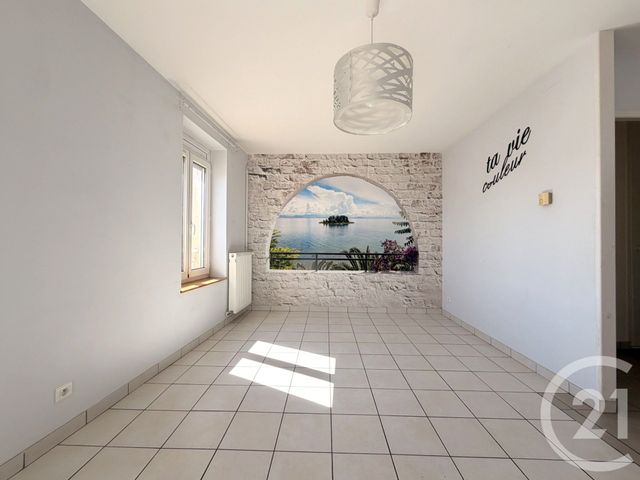 Appartement F3 à louer - 3 pièces - 68.0 m2 - MEXIMIEUX - 01 - RHONE-ALPES - Century 21 Déclic Immobilier