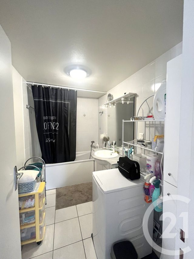 Appartement F3 à louer - 3 pièces - 64.0 m2 - MEXIMIEUX - 01 - RHONE-ALPES - Century 21 Déclic Immobilier